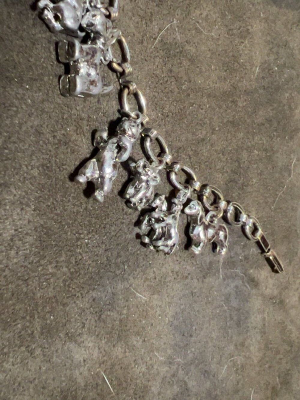 Vintage costume Silvertone animal charm bracelet - Picture 4 of 4